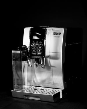 
            
                Load image into Gallery viewer, De&amp;#39;Longhi Dinamica Automatic Coffee Machine
            
        